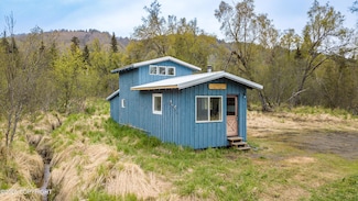 55851 Glenn Rd, Fritz Creek, AK 99603