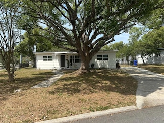725 W Shady Ln, Lakeland, FL 33803