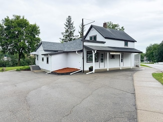 702 E Beech Ave, Fergus Falls, MN 56537