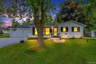 7225 Meadow Ln, Lexington, MI 48450