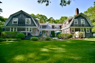 6 Gentry Ln, South Dartmouth, MA 02748