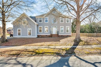 5300 S Bay Hill Ct, Suffolk, VA 23435