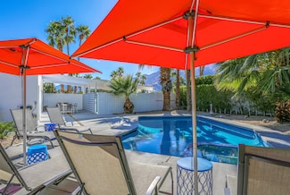 688 E Spencer Dr, Palm Springs, CA 92262