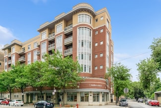 657 W Fulton St Unit 704, Chicago, IL 60661