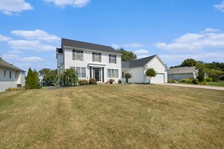 6020 Sunningdale Dr, Hudsonville, MI 49426