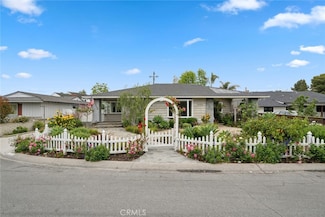 1955 Aliso Ave, Costa Mesa, CA 92627