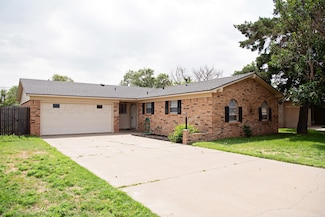 220 Hickory St, Hereford, TX 79045