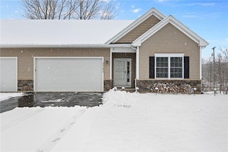 3283 Eastwind Way, Canandaigua, NY 14424