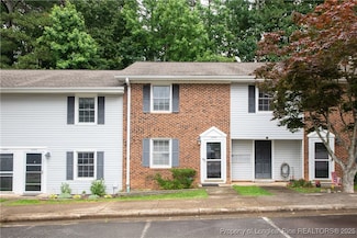 1255 Donaldson Ct, Cary, NC 27511