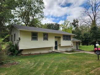 106 NE Dodge St, Greenfield, IA 50849