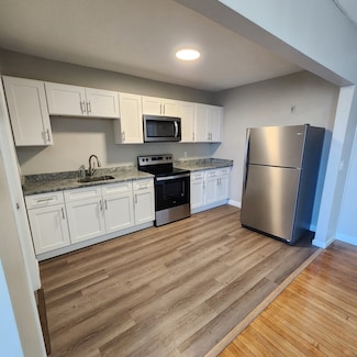 92.5 Maple St Unit 3, Northampton, MA 01062