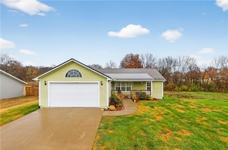 607 W Haven Dr, Richmond, MO 64085
