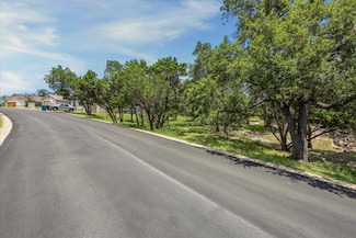 18510 Champions Cir, Point Venture, TX 78645