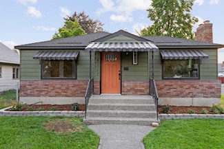 4327 N Maple St, Spokane, WA 99205