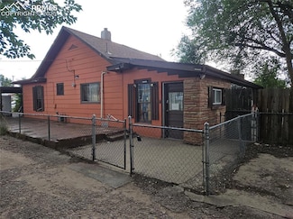 2423 E St Vrain St, Colorado Springs, CO 80909