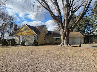230 Mcleod Ave W, Winsted, MN 55395