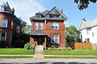 3103 Shenandoah Ave, Saint Louis, MO 63104