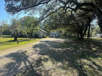 312 Prospect Dr, Trinity, TX 75862