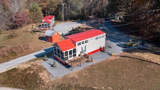 476, 478 Lapidary Ln, Young Harris, GA 30582