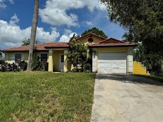 2417 SW Summit St, Port Saint Lucie, FL 34984
