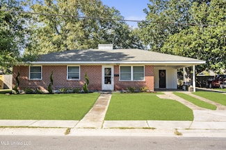 2197 Collins Blvd, Gulfport, MS 39507