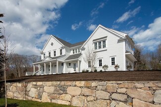 246 N Main St, Cohasset, MA 02025