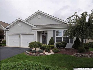 4 Warwick Way, Jackson, NJ 08527