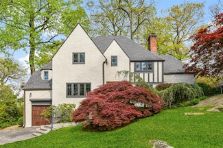 46 Walbrooke Rd, Scarsdale, NY 10583