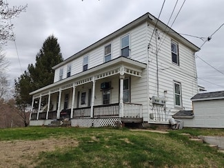 58 N Main St, Templeton, MA 01468