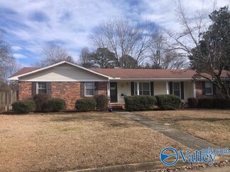 308 Poplar St, Athens, AL 35611