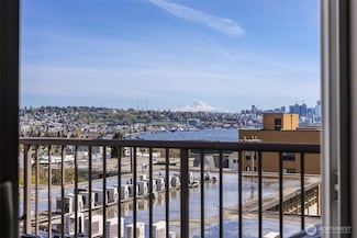 4020 Aurora Ave N Unit 401, Seattle, WA 98103