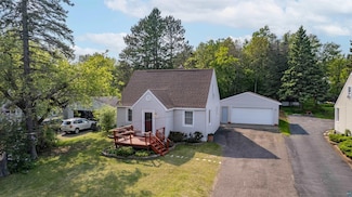 1819 Springvale Rd, Duluth, MN 55811