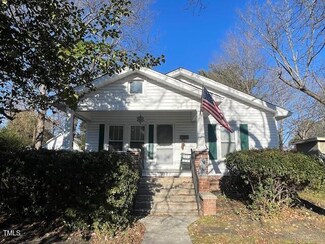 207 Center St, Apex, NC 27502