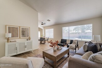 5461 W Saragosa St, Chandler, AZ 85226