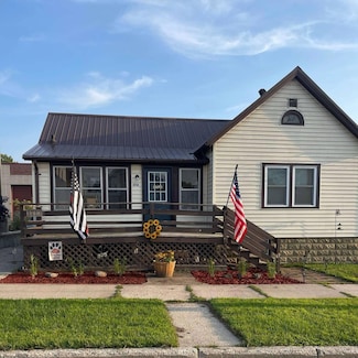 1713 22nd St, Two Rivers, WI 54241