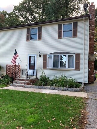 7 Waban Ave, Worcester, MA 01604