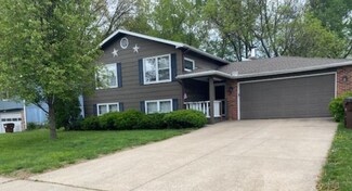 3009 Tomahawk Dr, Lawrence, KS 66049