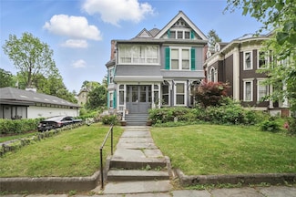 25 Garfield Place, Poughkeepsie, NY 12601