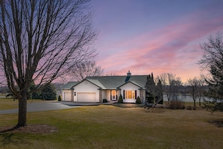 W2035 Taylor Lee Ln, Green Lake, WI 54941