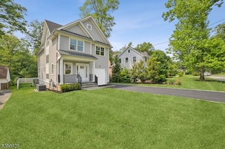 151 Center Ave, Chatham, NJ 07928