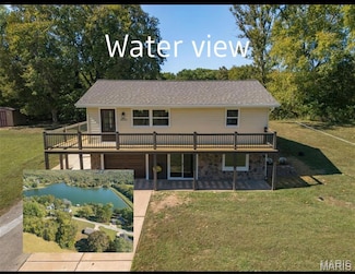 8631 W Shore Dr, Hillsboro, MO 63050