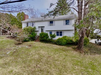 200 Beacon St, Marblehead, MA 01945
