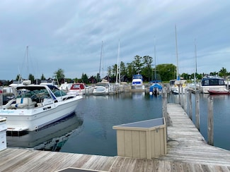 137 Boat Club Dr, Cheboygan, MI 49721
