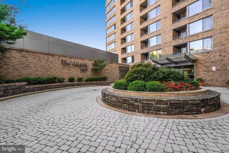 2001 15th St N Unit 320, Arlington, VA 22201
