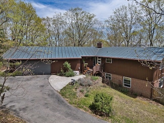 1846 Azalea Dr, Blacksburg, VA 24060