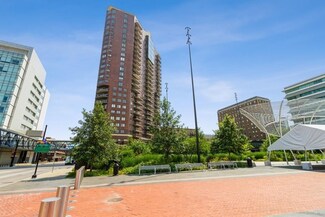 300 Walnut St Unit 1206, Des Moines, IA 50309