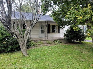 2205 N Milton St, Muncie, IN 47303