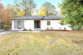 6541 Green Meadow Rd, Fayetteville, NC 28304