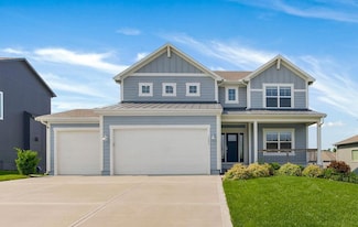 1523 SW Arbor Falls Dr, Lee's Summit, MO 64082