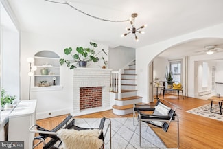 124 Grape St, Philadelphia, PA 19127